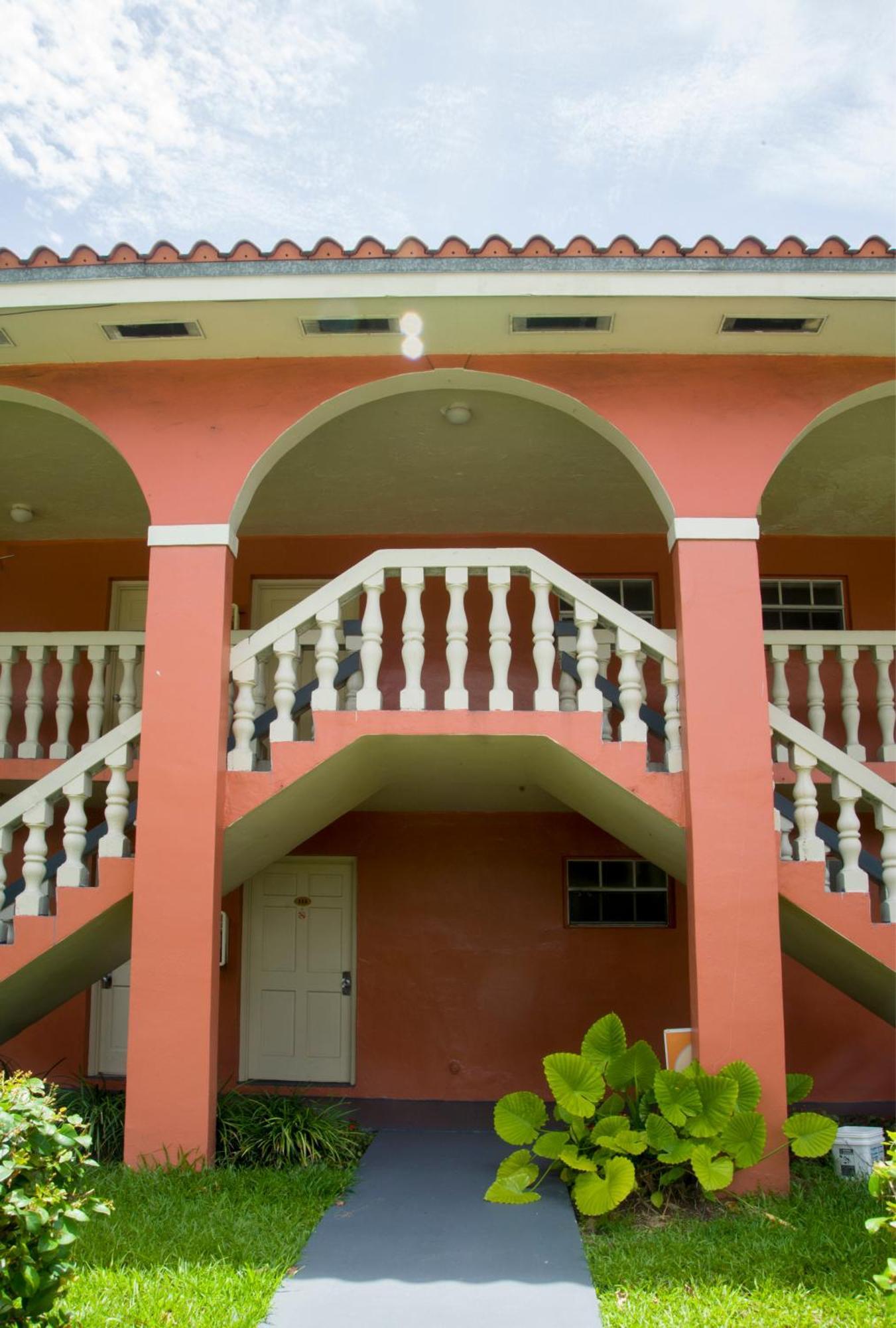 Gables Inn Coral Gables Exterior foto